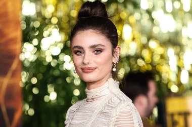 Amerikalı model Taylor Hill, 15 Aralık 2022 'de ABD' nin Kaliforniya eyaletinin Los Angeles kentinde bulunan Akademi Sinema Müzesi 'nde düzenlenen Paramount Pictures' Babylon 'un Küresel Prömiyer Gösterimi' ne geldi.. 
