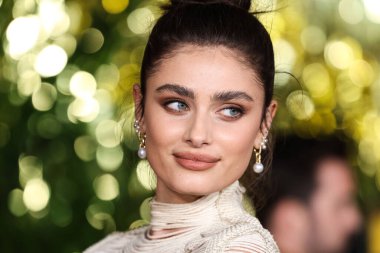 Amerikalı model Taylor Hill, 15 Aralık 2022 'de ABD' nin Kaliforniya eyaletinin Los Angeles kentinde bulunan Akademi Sinema Müzesi 'nde düzenlenen Paramount Pictures' Babylon 'un Küresel Prömiyer Gösterimi' ne geldi..