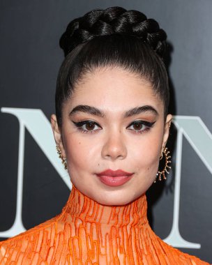 Amerikalı-Hawaili aktris ve şarkıcı Auli Cravalho, 17 Aralık 2022 'de Beverly Hilton Hotel' de düzenlenen 20. Geleneksel Unutulmaz Asya Amerikan Ödülleri 'ne katılıyor.