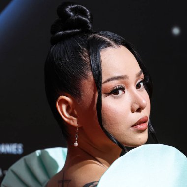 Filipinli-Amerikalı şarkıcı Bella Poarch, 17 Aralık 2022 'de Beverly Hilton Hotel' de düzenlenen Karakter Medya tarafından sunulan 20. Geleneksel Unutulmaz Asya Amerikan Ödülleri 'ne geldi.. 