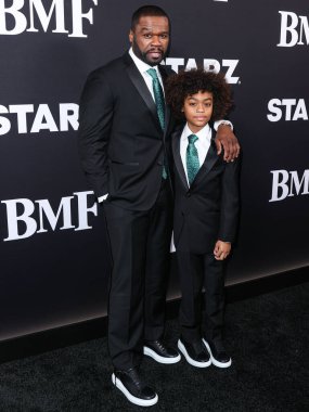 Amerikalı rapçi, aktör ve işadamı 50 Cent (Curtis James Jackson III) ve oğlu Sire Jackson, STARZ 'ın' BMF '(Black Mafia Family) sezonunun Los Angeles Premiere' ine 5 Ocak 2023 'te ABD' nin Los Angeles kentinde düzenlenen TCL Çin Tiyatrosu IMAX 'e geldiler..