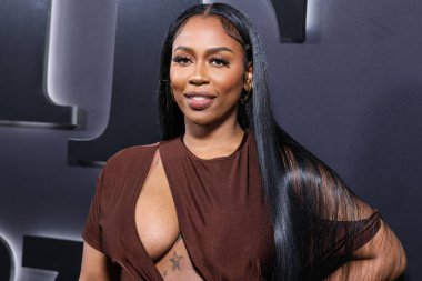 Amerikalı rapçi Kash Doll (Arkeisha Antoinette Knight), STARZ 'ın' BMF '(Black Mafia Family) 2. sezonunun Los Angeles Premiere' ine 5 Ocak 2023 'te Hollywood, Los Angeles, Kaliforniya, ABD' de bulunan TCL Çin Tiyatrosu IMAX 'e geldi..
