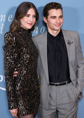 Amerikalı aktris Alison Brie ve koca aktör ve film yapımcısı Dave Franco, 1 Şubat 2023 'te Culver Tiyatrosu' nda düzenlenen Amazon Prime Video 'nun Los Angeles' taki galasına geldiler..