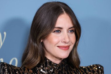 Balmain giyen Amerikalı aktris Alison Brie, 1 Şubat 2023 'te Culver Tiyatrosu' nda düzenlenen Amazon Prime Video 'nun Los Angeles Premiere of Amazon Prime' ın 