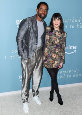 Amerikalı aktör Jay Ellis ve Amerikalı aktris Zoe Chao, 1 Şubat 2023 'te Culver Tiyatrosu' nda düzenlenen Amazon Prime Video 'nun Los Angeles Premiere of Amazon Prime' ın 