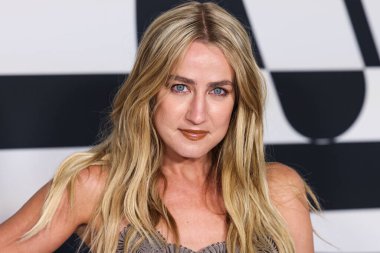 Ingrid Andress, 2 Şubat 2023 'te Hollywood Atletizm Kulübü' nde düzenlenen Warner Music Group Pre-Grammy Partisi 2023 'e geldi.. 