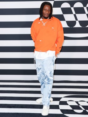 Pheelz, 2 Şubat 2023 'te Hollywood Atletizm Kulübü' nde düzenlenen Warner Music Group Pre-Grammy Partisi 2023 'e geldi.. 