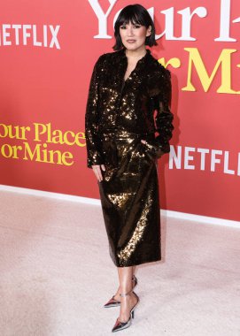 Zoe Chao, 2 Şubat 2023 'te Westwood, Los Angeles, Kaliforniya' da Regency Village Theatre 'da düzenlenen Netflix' in 