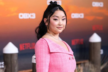 Amerikalı aktris Lana Condor, Netflix 'in' Outer Banks 'in Los Angeles prömiyerine 16 Şubat 2023' te Westwood, Los Angeles, Kaliforniya, ABD 'deki Regency Village Theatre' a geldi.. 