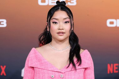 Amerikalı aktris Lana Condor, Netflix 'in' Outer Banks 'in Los Angeles prömiyerine 16 Şubat 2023' te Westwood, Los Angeles, Kaliforniya, ABD 'deki Regency Village Theatre' a geldi.. 