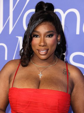 Bee-B arrives at the 2023 Billboard Women In Music held at the YouTube Theater on March 1, 2023 in Inglewood, Los Angeles, California, United States. 