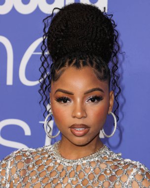 Chloe Bailey wearing a Giambattista Valli dress and Jacob and Co. jewelry arrives at the 2023 Billboard Women In Music held at the YouTube Theater on March 1, 2023 in Inglewood, Los Angeles, California, United States. 