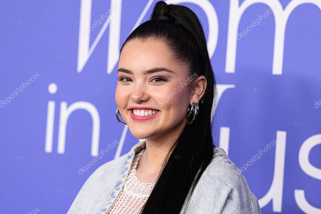 Lauren SpencerSmith llega al Billboard Women In Music 2023 celebrado