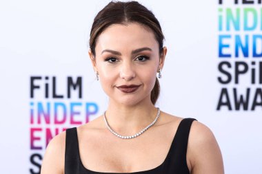 Aimee Carrero, 4 Mart 2023 'te Santa Monica Plajı' nda düzenlenen 2023 Bağımsız Ruh Ödülleri 'ne ulaştı..