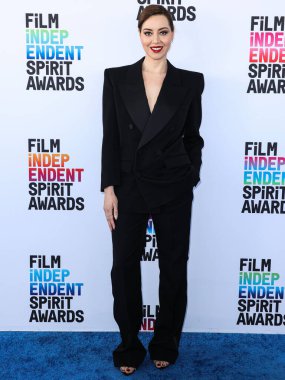 Aubrey Plaza wearing Saint Laurent arrives at the 2023 Film Independent Spirit Awards held at the Santa Monica Beach on March 4, 2023 in Santa Monica, Los Angeles, California, United States.