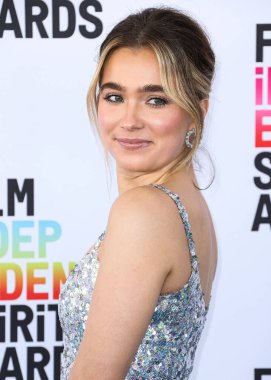 Haley Lu Richardson arrives at the 2023 Film Independent Spirit Awards held at the Santa Monica Beach on March 4, 2023 in Santa Monica, Los Angeles, California, United States. 