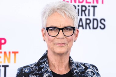 Jamie Lee Curtis arrives at the 2023 Film Independent Spirit Awards held at the Santa Monica Beach on March 4, 2023 in Santa Monica, Los Angeles, California, United States.