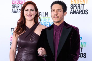 Meghan McDermott and Theo Rossi arrive at the 2023 Film Independent Spirit Awards held at the Santa Monica Beach on March 4, 2023 in Santa Monica, Los Angeles, California, United States.