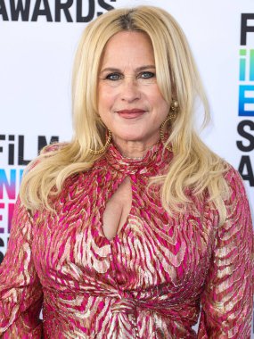 Patricia Arquette arrives at the 2023 Film Independent Spirit Awards held at the Santa Monica Beach on March 4, 2023 in Santa Monica, Los Angeles, California, United States. 