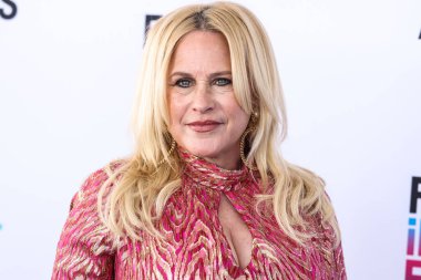 Patricia Arquette arrives at the 2023 Film Independent Spirit Awards held at the Santa Monica Beach on March 4, 2023 in Santa Monica, Los Angeles, California, United States. 