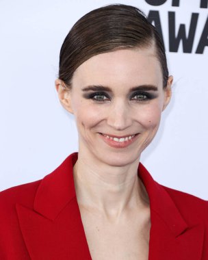 Rooney Mara arrives at the 2023 Film Independent Spirit Awards held at the Santa Monica Beach on March 4, 2023 in Santa Monica, Los Angeles, California, United States. 
