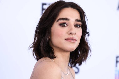 Simona Tabasco arrives at the 2023 Film Independent Spirit Awards held at the Santa Monica Beach on March 4, 2023 in Santa Monica, Los Angeles, California, United States.