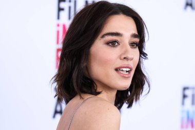 Simona Tabasco arrives at the 2023 Film Independent Spirit Awards held at the Santa Monica Beach on March 4, 2023 in Santa Monica, Los Angeles, California, United States.