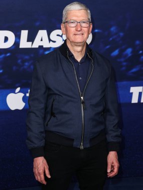 Apple 'ın İcra Kurulu Başkanı Tim Cook, 7 Mart 2023' te Westwood, Los Angeles, Kaliforniya, ABD 'deki Regency Village Theatre' da düzenlenen Apple TV + 's Original Series' Ted Lasso 'nun 3. sezonuna geliyor.. 