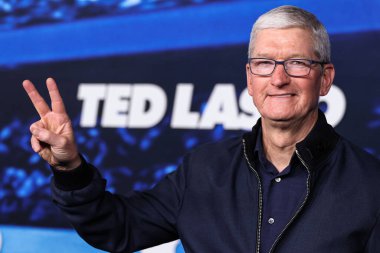 Apple 'ın İcra Kurulu Başkanı Tim Cook, 7 Mart 2023' te Westwood, Los Angeles, Kaliforniya, ABD 'deki Regency Village Theatre' da düzenlenen Apple TV + 's Original Series' Ted Lasso 'nun 3. sezonuna geliyor.. 