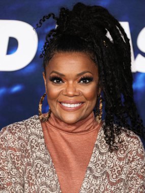 Yvette Nicole Brown, 7 Mart 2023 'te Westwood, Los Angeles, Kaliforniya' da Regency Village Theatre 'da düzenlenen Los Angeles Prömiyer of Apple TV +' s Original Series 'Ted Lasso' nun 3. sezonuna geliyor.. 