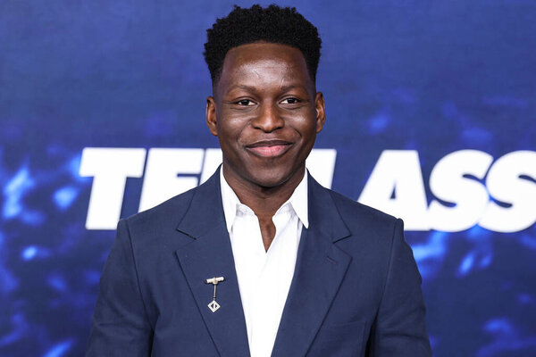 Тед Джимо прибыл в Лос-Анджелес на третий сезон сериала Apple TV + "Тед Лассо", который состоится в театре Regency Village 7 марта 2023 года в Уэствуде, Лос-Анджелес, Калифорния, США. 