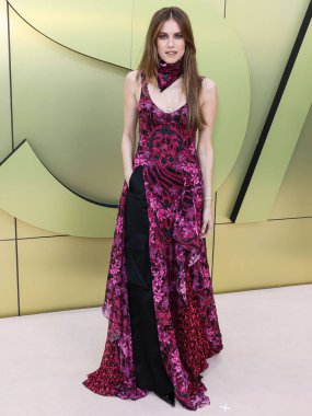 Amerikalı aktris Allison Williams, 9 Mart 2023 'te Amerika Birleşik Devletleri' nin Los Angeles eyaletinin Batı Hollywood şehrinde düzenlenen Versace Fall / Winter 2023 Moda Show 'a geldi.. 