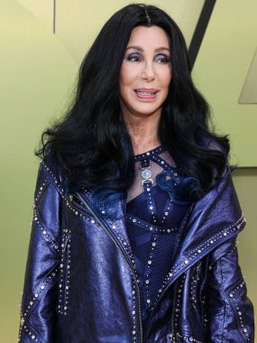 Amerikalı şarkıcı, aktris ve televizyon kişiliği Cher (Çerkez Sarkisian), 9 Mart 2023 tarihinde Batı Hollywood, Los Angeles, Kaliforniya, ABD 'deki Pacific Design Center' da düzenlenen Versace Fall / Winter 2023 Moda Show 'a geldi..