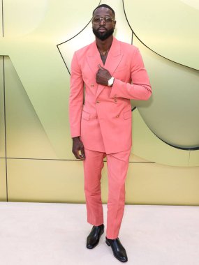 Amerikalı eski profesyonel basketbolcu Dwyane Wade, 9 Mart 2023 tarihinde Batı Hollywood, Los Angeles, Kaliforniya, ABD 'deki Pacific Design Center' da düzenlenen Versace Fall / Winter Moda Show 'a geldi.. 