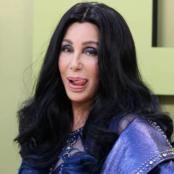 Amerikalı şarkıcı, aktris ve televizyon kişiliği Cher (Çerkez Sarkisian), 9 Mart 2023 tarihinde Batı Hollywood, Los Angeles, Kaliforniya, ABD 'deki Pacific Design Center' da düzenlenen Versace Fall / Winter 2023 Moda Show 'a geldi..