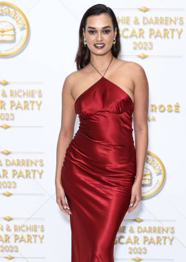 Brezilyalı model Gizele Oliveira, 10 Mart 2023 tarihinde Bel Air, Los Angeles, Kaliforniya, ABD 'de düzenlenen Darren Dzienciol ve Richie Akiva Oscar Partisi 2023' e ulaşır.. 