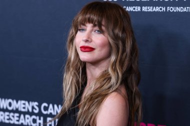 Amerikalı dansçı, aktris ve şarkıcı Julianne Hough, 16 Mart 2023 'te Beverly Wilshire, A Four Seasons Hotel' de düzenlenen Kadın Kanser Araştırma Fonu 'nun Unutulmaz Akşam Yardım Galası 2023' e geldi.