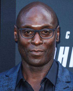 Lance Reddick 17 Mart 2023 'te 60 yaşında öldü. Amerikalı aktör Lance Reddick, 15 Mayıs 2019 'da Hollywood, Los Angeles, Los Angeles' ta düzenlenen TCL Çin Tiyatrosu IMAX 'te düzenlenen John Wick' in Los Angeles Özel Gösterimi 'ne geldi.