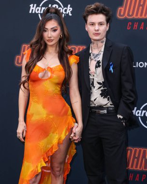 Francesca Farago ve Jesse Sullivan, 20 Mart 2023 'te Hollywood, Los Angeles, Kaliforniya, ABD' deki TCL Çin Tiyatrosu IMAX 'te düzenlenen' John Wick 'in Los Angeles Prömiyeri' ne geldiler..