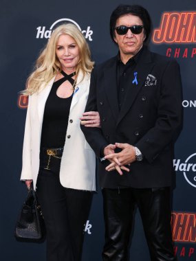 Shannon Tweed Simmons ve kocası Gene Simmons, 20 Mart 2023 'te Hollywood, Los Angeles, Kaliforniya, ABD' de bulunan TCL Çin Tiyatrosu IMAX 'te düzenlenen 