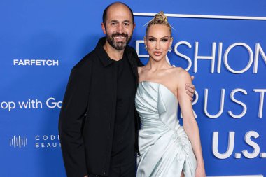 Christian Richard ve eşi Christine Quinn Amerika Moda Vakfı 'na geldiler. Ödül 2023, 21 Mart 2023 tarihinde Hollywood, Los Angeles, Kaliforniya, ABD 'de Goya Stüdyoları' nda düzenlendi..