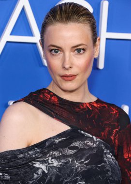 Gillian Jacobs Moda Vakfı 'na ulaştı. Ödül 2023, 21 Mart 2023 tarihinde Hollywood, Los Angeles, Kaliforniya, ABD 'de Goya Stüdyoları' nda düzenlendi..