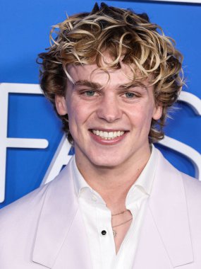 Jack Wright Moda Vakfı 'na geliyor. Ödül 2023, 21 Mart 2023 tarihinde Hollywood, Los Angeles, Kaliforniya, ABD 'de Goya Stüdyoları' nda düzenlendi..