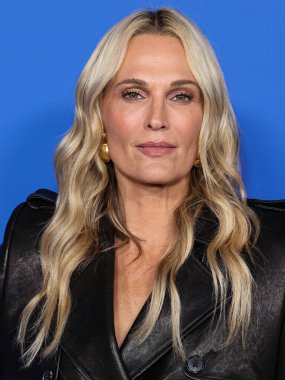Molly Sims Moda Vakfı 'na geliyor. Ödül 2023, 21 Mart 2023 tarihinde Hollywood, Los Angeles, Kaliforniya, ABD 'de Goya Stüdyoları' nda düzenlendi..