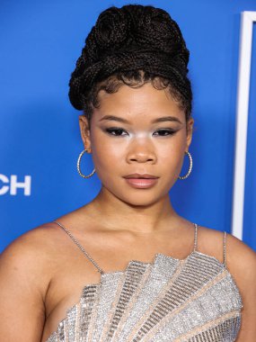 Simkhai elbisesi giyen Storm Reid, Moda Vakfı 'na ulaştı. Ödül 2023, 21 Mart 2023 tarihinde Hollywood, Los Angeles, Kaliforniya, ABD 'de Goya Stüdyoları' nda düzenlendi..
