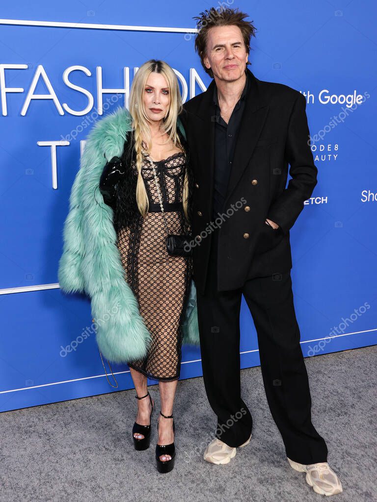 Gela Nash-Taylor y su esposo John Taylor llegan al Fashion Trust U.S ...