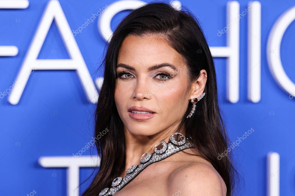 Jenna Dewan llega al Fashion Trust U.S. Premios 2023 celebrados en Goya