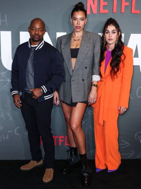 Brian Michael Smith, Brianna Baker ve Natacha Karam Netflix 'in 23 Mart 2023' te Hollywood, Los Angeles, Kaliforniya, ABD 'de düzenlenen Netflix Tudum Tiyatrosu' nun 'istikrarsız' 1. sezonunun Los Angeles Premiere 'ine geldiler.. 