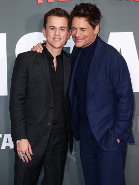 John Owen Lowe ve Peder Rob Lowe, Netflix 'in' istikrarsız '1. sezonunun Los Angeles Premiere' ine 23 Mart 2023 'te Hollywood, Los Angeles, Kaliforniya, ABD' de düzenlenen Netflix Tudum Theater 'a geldiler.. 