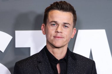 John Owen Lowe Netflix 'in 